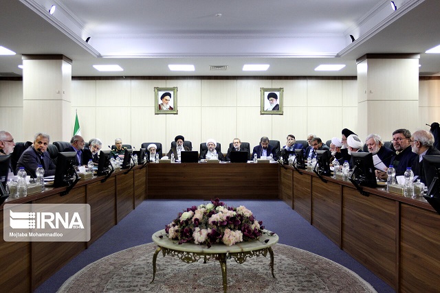 پیامکهای مخالفت با FATF به اعضای مجمع تشخیص رسید پیامکهای مخالفت با FATF به اعضای مجمع تشخیص رسید