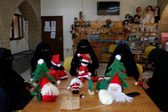 زنان مسلمان و هدیه کریسمس