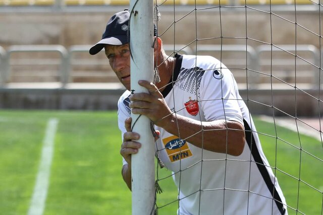 نامه سرمربی پرسپولیس به باشگاه رسید/ کالدرون تهدید به فسخ قرارداد کرد کالدرون