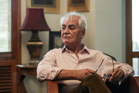 علی رفیعی در روز تولدش شمعی برای جانباختگان روشن کرد