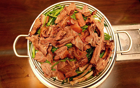 15 غذای عجیب و غریب از سراسر جهان (+عکس) بوشینتانگ (Boshintang)، کره