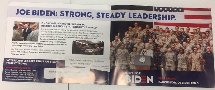 عکس رهبری و روحانی روی جزوه تبلیغاتی عکس رهبری و روحانی روی جزوه تبلیغاتی