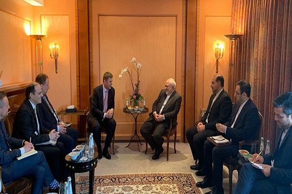 دیدار و گفتگوی ظریف با وزیر خارجه چک در مونیخ جواد ظریف