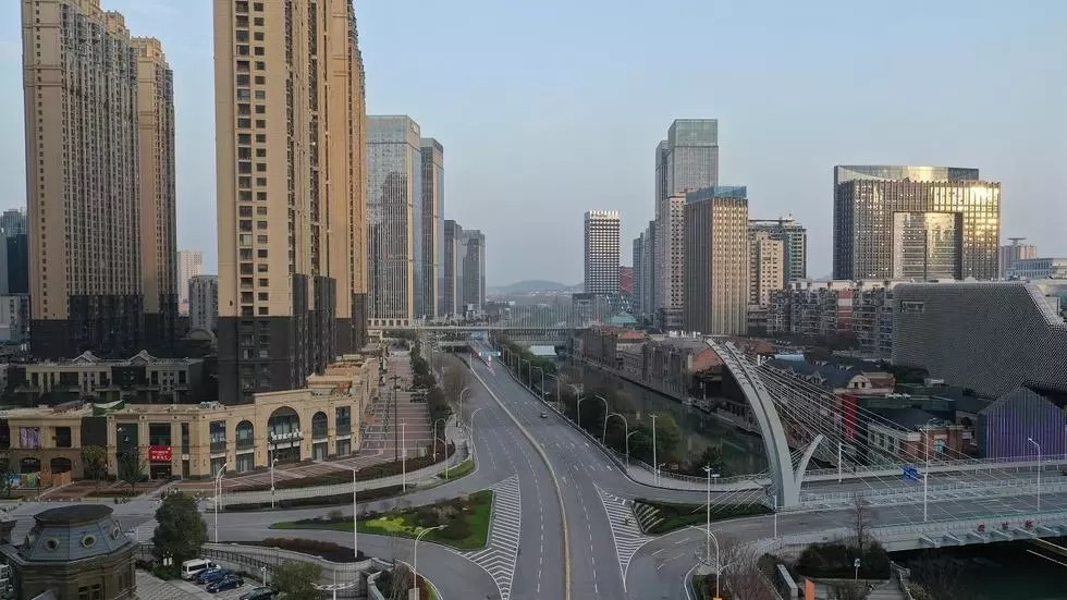 2 ماه و 12 پس از یک قرنطیه: 8 مبتلا به کرونا در ووهان/ بازگشایی محطاتانه ادارات و مشاغل شهر ووهان