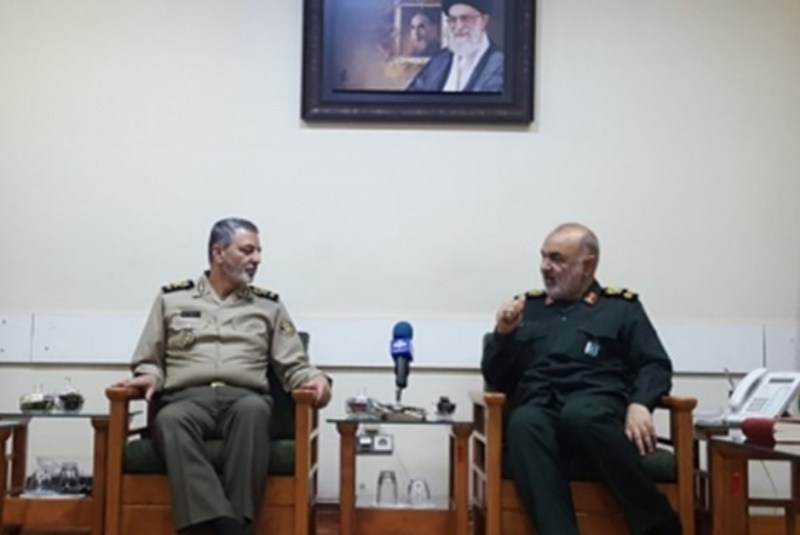 دیدار فرماندهان سپاه و ارتش (+عکس)