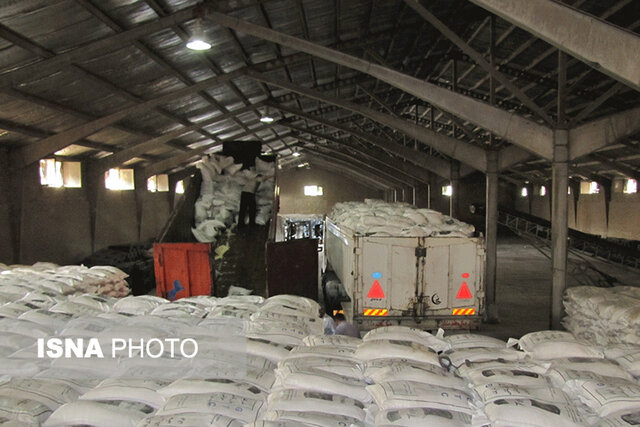 کشف بیش از 11 تن شکر احتکار شده در اراک