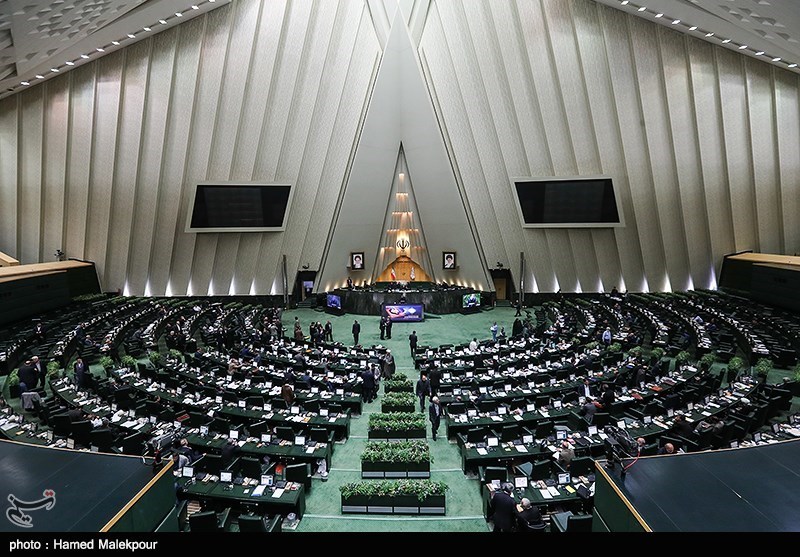 قدردانی نمایندگان اهل سنت از برخورد با مدیران خاطی شبکه ۵