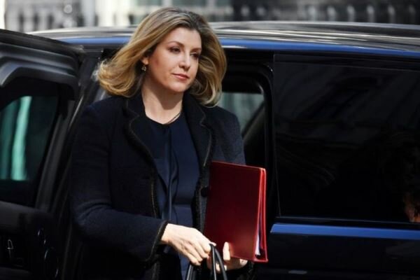 ادعای وزیر دفاع انگلیس: نفتکش انگلیسی در محدوده آب‌های عمان بود