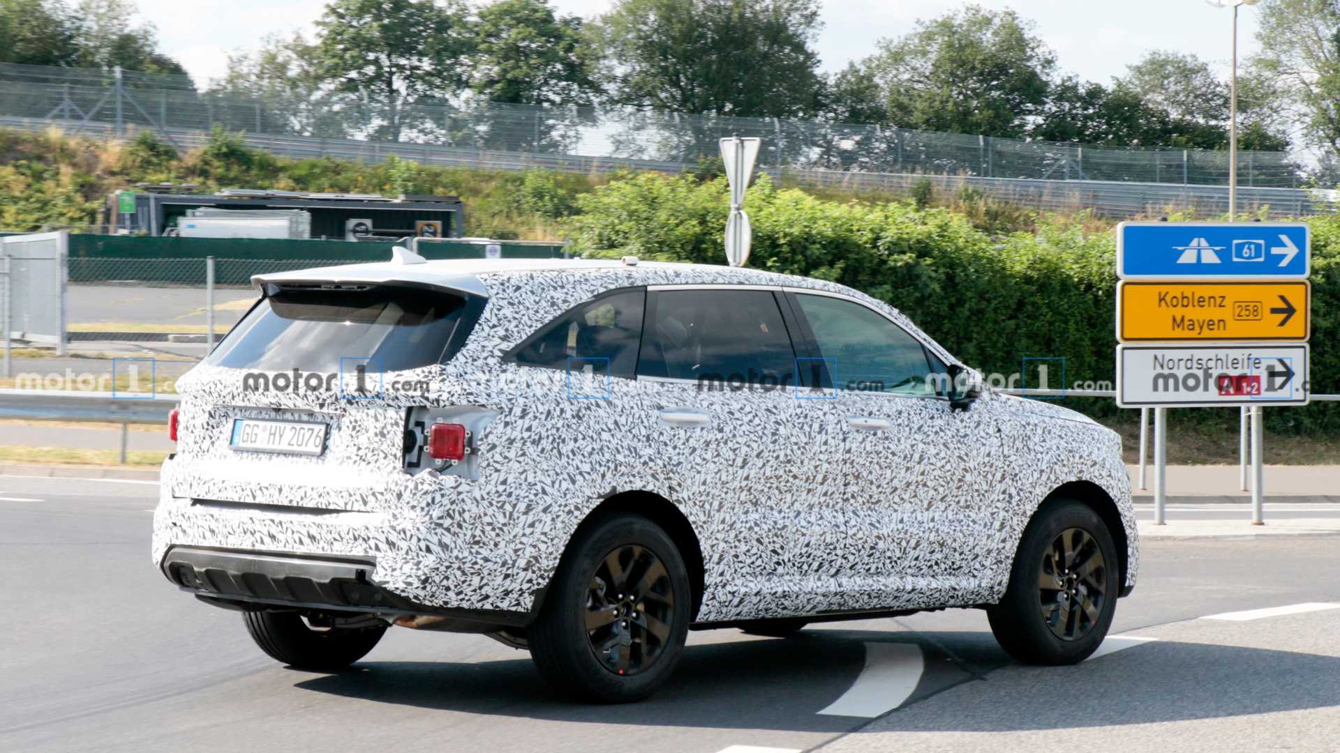 نسل چهارم سورنتوی 2021 در جهنم سبز آلمانها نسل چهارم سورنتوی 2021 در جهنم سبز آلمانها