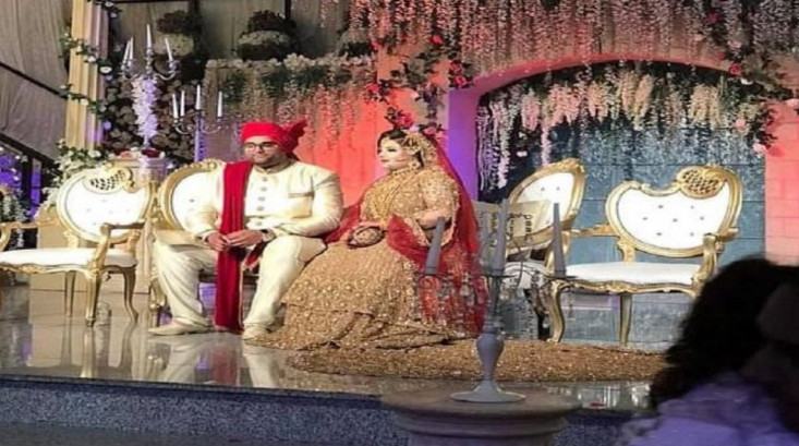 مرد ثروتمند هندی عروسش را با تانک به خانه بخت برد مرد ثروتمند هندی عروسش را با تانک به خانه بخت برد