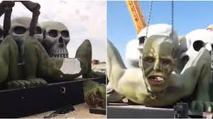 جنجال تخریب مجسمه ها در ریاض سعودی / انتقاد از اختلاط زنان و مردان /  مجسمه های زیبا یا بت های شیطانی