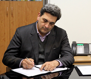 یادداشت شهردار تهران در روزنامه گاردین درباره نقش تحریم‌های آمریکا در مبارزه با کرونا