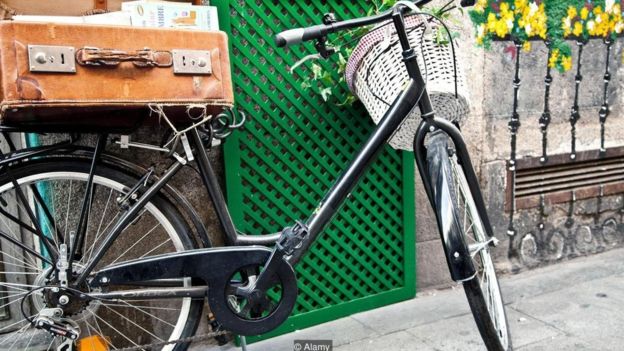 کتاب‌فروشی‌ها 