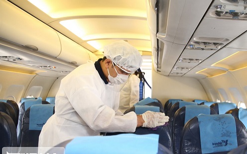 شرکت های هواپیمایی: ایرلاین‌ها خواستار لغو فاصله‌گذاری اجتماعی در پروازها هستند