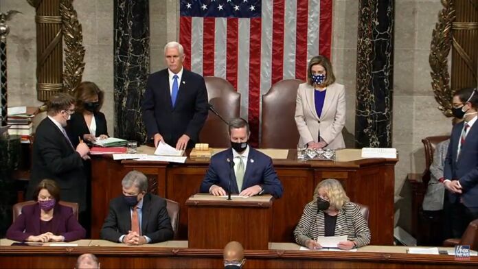مهلت ۲۴ ساعته پلوسی به پنس برای برکناری ترامپ مهلت ۲۴ ساعته پلوسی به پنس برای برکناری ترامپ