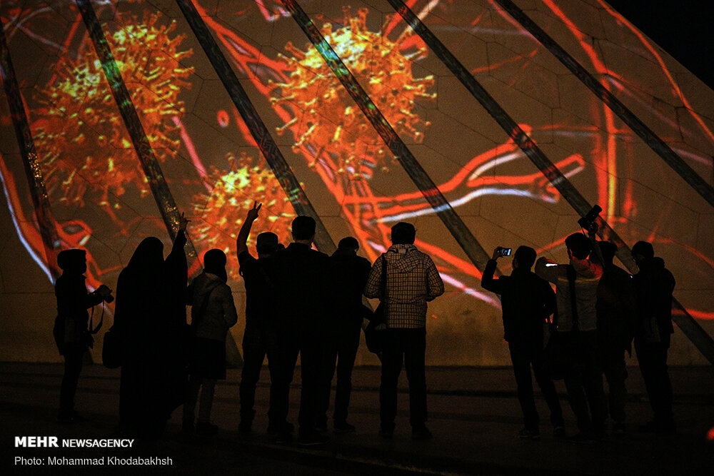 کرونا با آزادی چه می‌کند؟