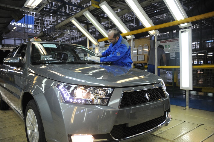 معاون بازاریابی و فروش ایران خودرو اعلام کرد: چگونگی ثبت نام در طرح های جدید فروش و تحویل خودرو