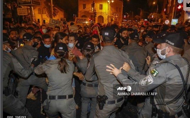 تظاهرات شهروندان اسرائیل علیه نتانیاهو(+عکس)/ نتانیاهو در دادگاه تظاهرات اسرائیل علیه نتانیاهو