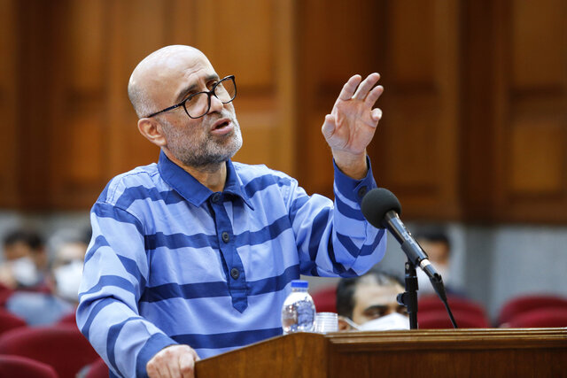 اکبر طبری به ۳۱ سال حبس محکوم شد