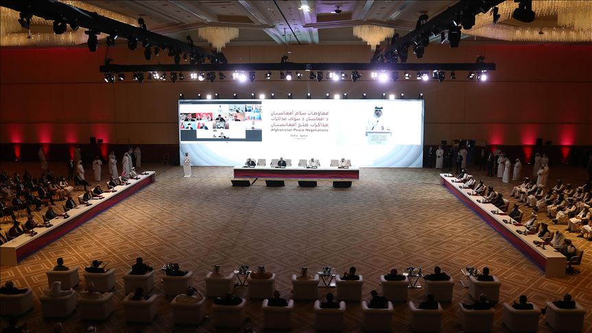 مذاکرات صلح دولت افغانستان و طالبان در قطر: حضور 4 زن برای دفاع از حقوق زنان/ گفتگو درباره پرچم و اسم کشور مذاکرات صلح دولت افغانستان و طالبان در قطر: حضور 4 زن برای دفاع از حقوق زنان/ گفتگو درباره پرچم و اسم کشور