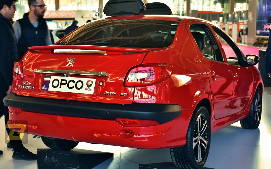 ایران خودرو: تولید خودروهای آپشنال دنا، پارس و سمند/  قطعات آپشن به صورت سیار به خودروها ارائه می شود