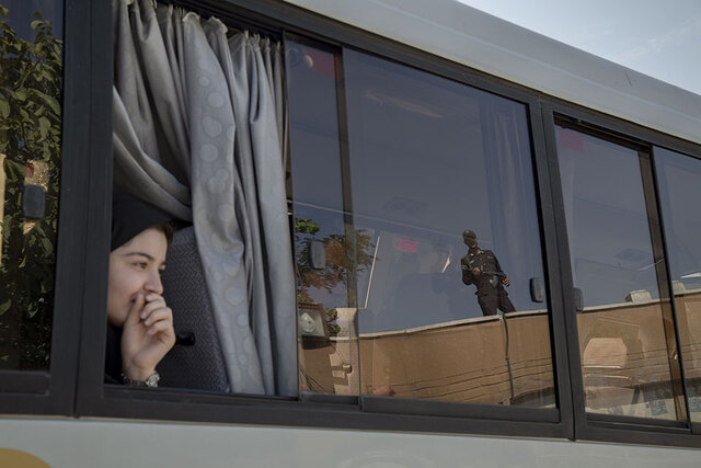 سایه‌های بی خورشید