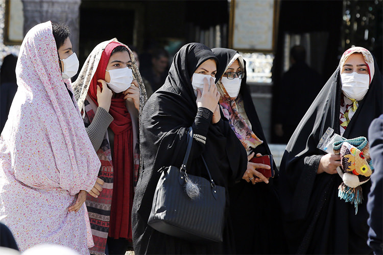 یاللعجب! به گرانی عادت کردهایم به ماسک زدن نه یاللعجب! به گرانی عادت کردهایم به ماسک زدن نه