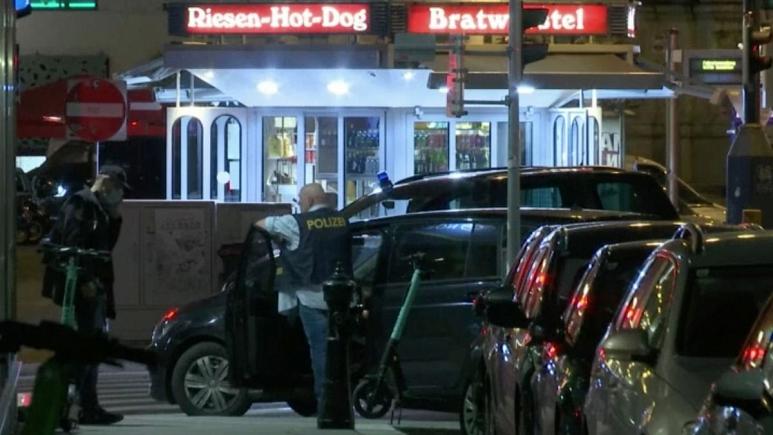 حمله مسلحانه در ۶ نقطه وین اتریش/ ۲ کشته و ۱۵ مجروح