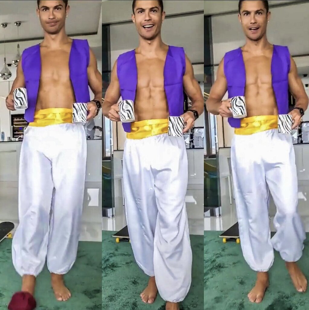 کریس رونالدو تیپ جدید کریس رونالدو در عربستان ؛ رونالدو علاءالدین شد! (عکس)