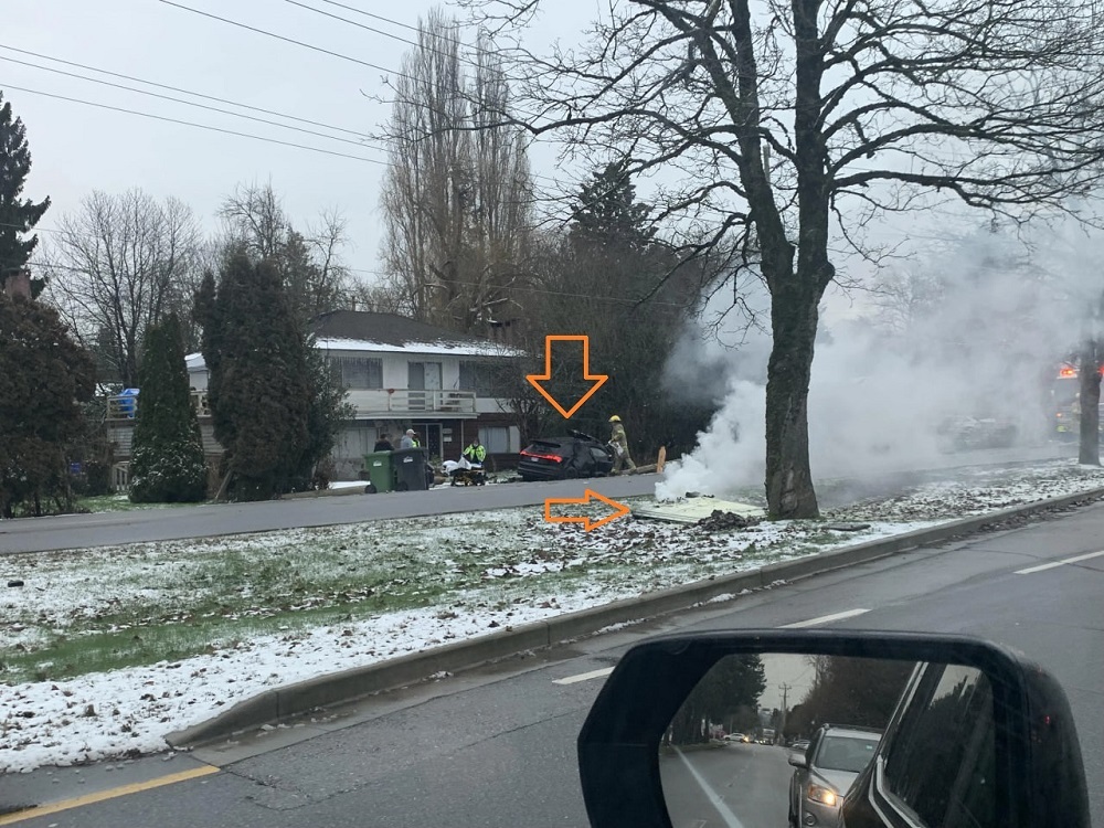 تصادف آئودی و پرتاب یک موشک به خیابان!/ فیلمی که در رسانه های اجتماعی پربازدید شده است (+عکس و فیلم) تصادف آئودی و پرتاب یک موشک به خیابان!/ فیلمی که در رسانه های اجتماعی پربازدید شده است (+عکس و فیلم)