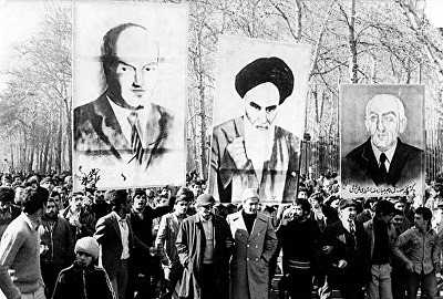 امام خمینی به دموکراسی معتقد نبود؟/ ۲۰ نکته دربارۀ ادعای «جوان»/ کلمه دموکراسی در پیام یک هفته بعد از ۲۲ بهمن چه میشود؟ امام خمینی به دموکراسی معتقد نبود؟/ ۲۰ نکته دربارۀ ادعای «جوان»/ کلمه دموکراسی در پیام یک هفته بعد از ۲۲ بهمن چه میشود؟