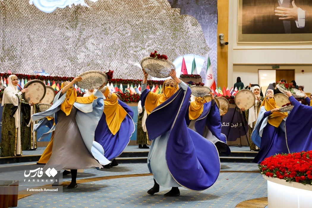 4 سؤال از خانم خزعلی: دورهمی زنانه که در منزل شخصی نگرفته اید؛ پاسخ دهید