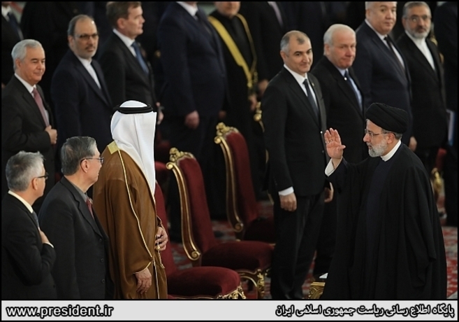 انتقاد نشریه آمریکایی « پولیتیکو» از حضور سفرای لهستان و مجارستان در جشن سالگرد انقلاب ایران انتقاد نشریه آمریکایی « پولیتیکو» از حضور سفرای لهستان و مجارستان در جشن سالگرد انقلاب ایران