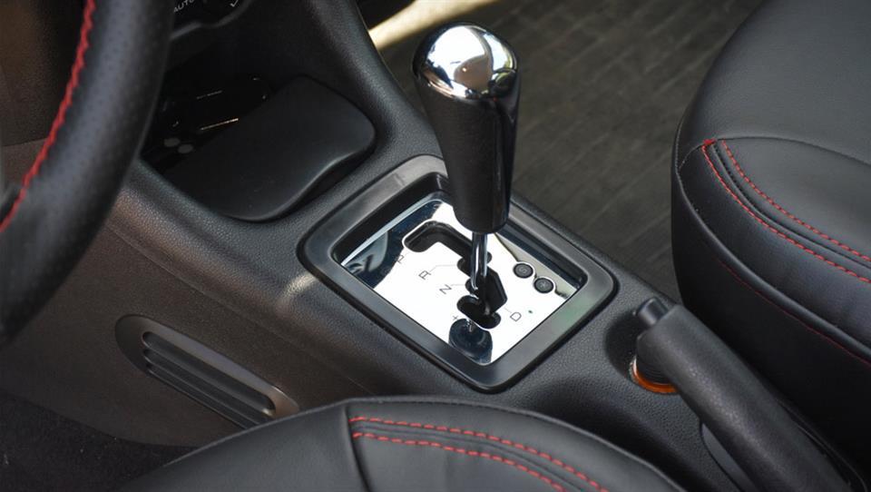 با رعایت این 8 نکته جلوی خرابی گیربکس اتوماتیک خودرو خود را بگیرید