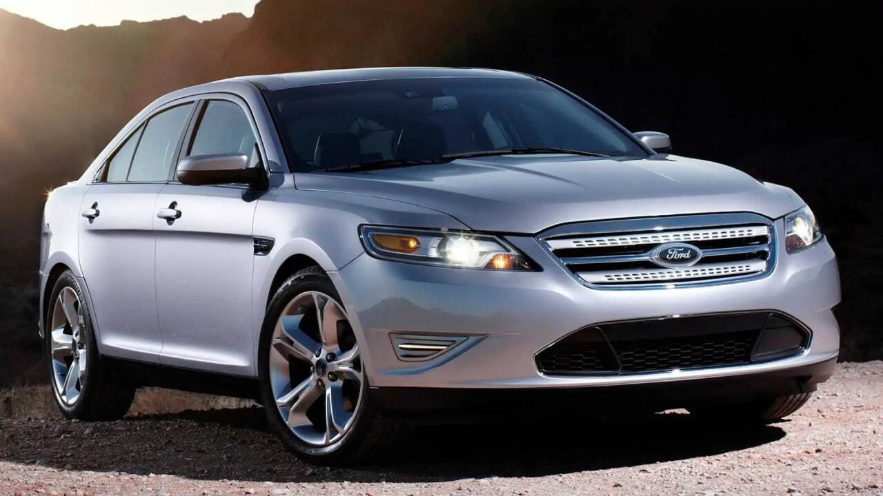 خرید خودرو در آمریکا با 3 فیلتر/ کمتر از 10 هزار دلار، 150 هزار کیلومتر کارکرد و پیشرانه 300 اسب بخاری (+عکس)