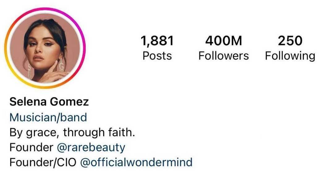 خواننده زن معروف رسما ملکه اینستاگرام شد! خواننده زن معروف رسما ملکه اینستاگرام شد!