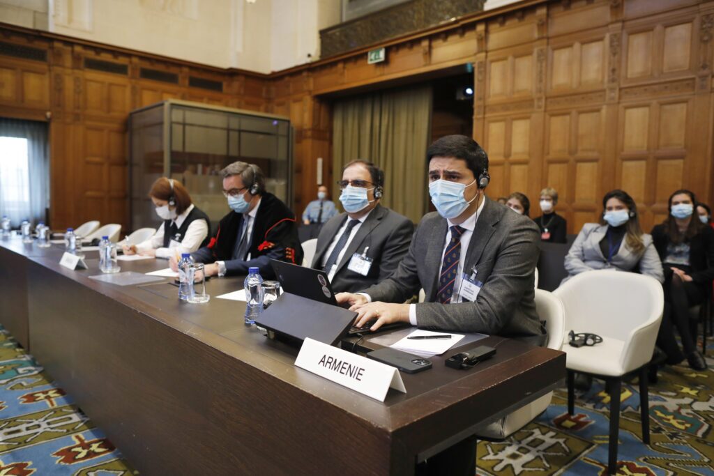 رای دادگاه لاهه: جمهوری آذربایجان باید گذرگاه لاچین را باز بگذارد