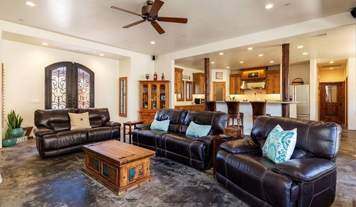 تصاویری از استراحتگاه لاکچری امبر هرد در وسط صحرا تصاویری از استراحتگاه لاکچری امبر هرد در وسط صحرا