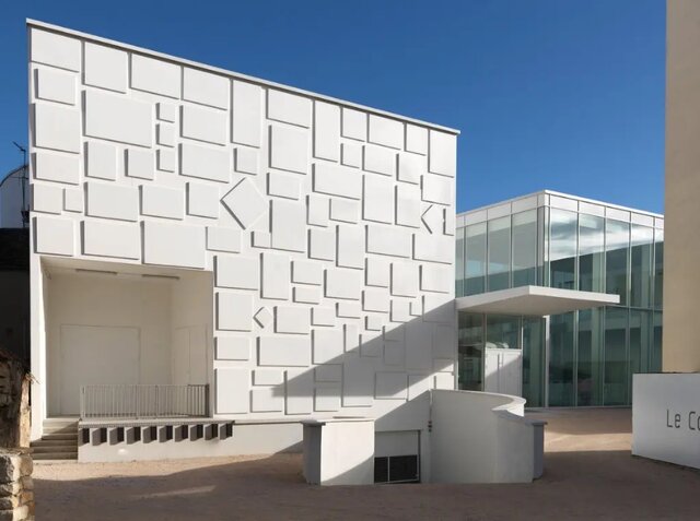 درگذشت نقاشی که به رنگ و بوم دست نمیزد درگذشت نقاشی که به رنگ و بوم دست نمیزد