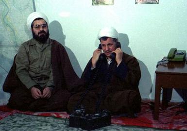 محسن رضایی: هاشمی و روحانی حرف های خطرناکی می زدند و می گفتند باید صلح کنیم/ فکر می کردم آمریکا از سیستان و بلوچستان به ما حمله می کند