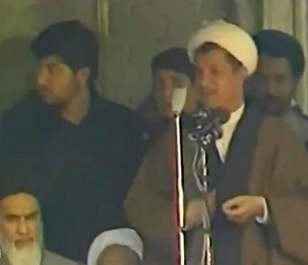 ادعای تکذیب شدۀ ترور امام خمینی با دارو/ حمید نقاشیان کیست؟