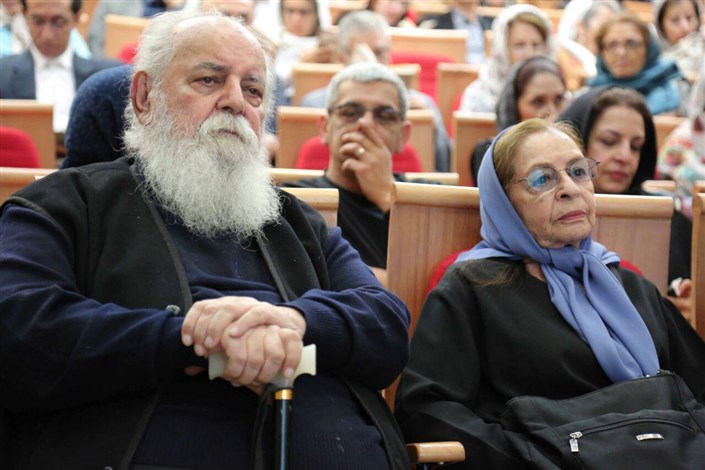 وقتی رهبری، ابتهاج را غافلگیر کرد! وقتی رهبری، ابتهاج را غافلگیر کرد!