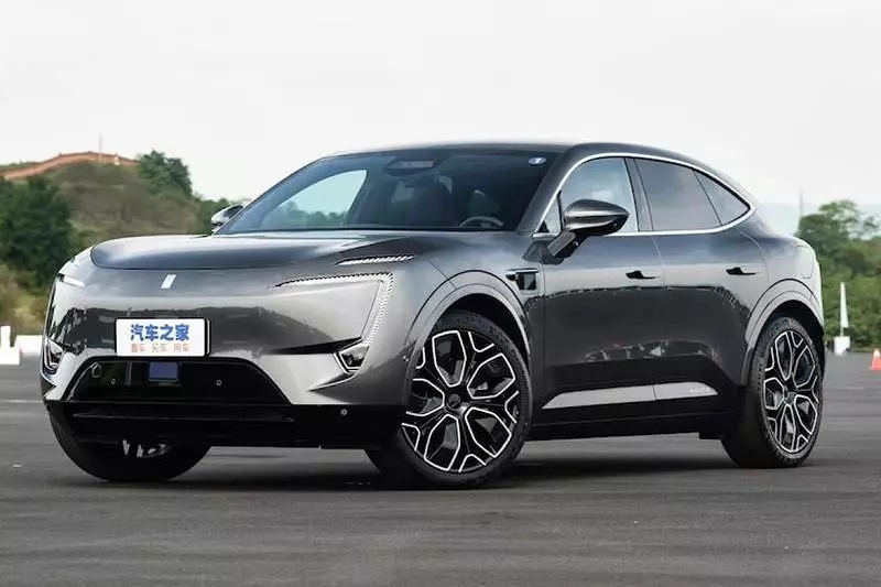 آواتار ۱۱؛ پورشه کاین چینی با تکنولوژی هواوی و طراحی نادر فقیه زاده آواتار ۱۱؛ پورشه کاین چینی با تکنولوژی هواوی و طراحی نادر فقیه زاده