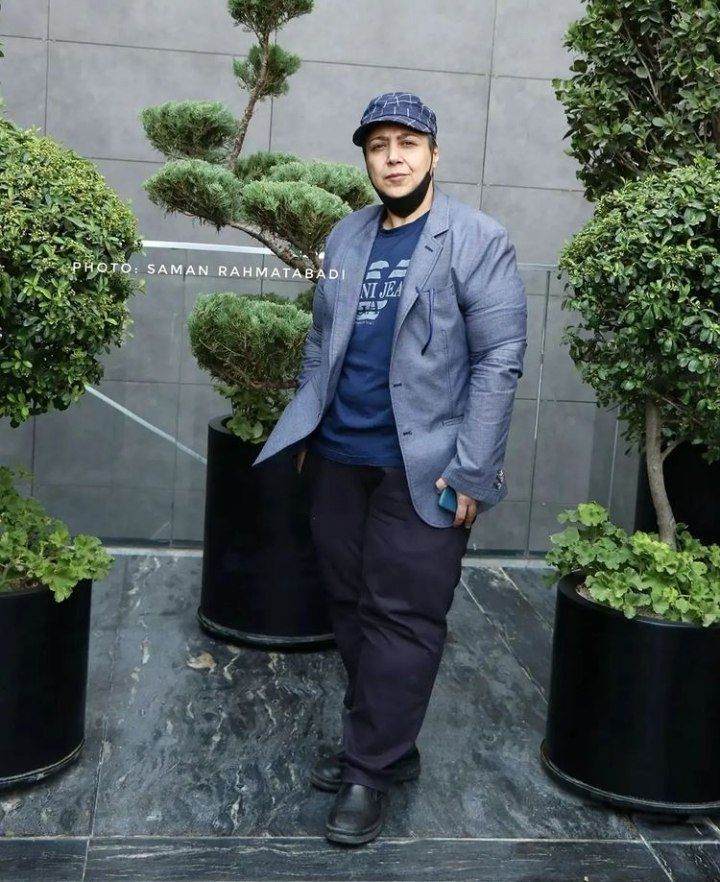 اولین حضور 849657 با پوشش مردانه در یک مراسم رسمی (+عکس) اولین حضور 849657 با پوشش مردانه در یک مراسم رسمی (+عکس)