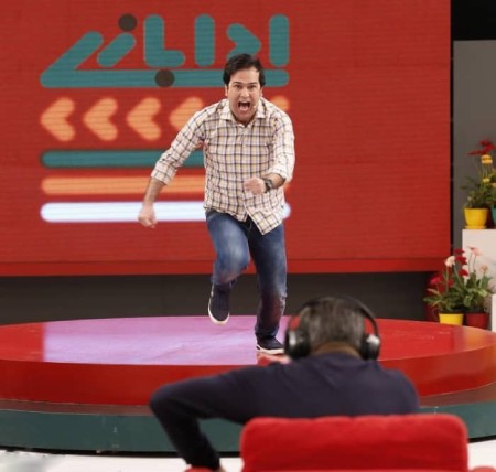 بیوگرافی حامد آهنگی استندآپ کمدین، مجری، بازیگر و کارگردان سینما و تلویزیون بیوگرافی حامد آهنگی استندآپ کمدین، مجری، بازیگر و کارگردان سینما و تلویزیون