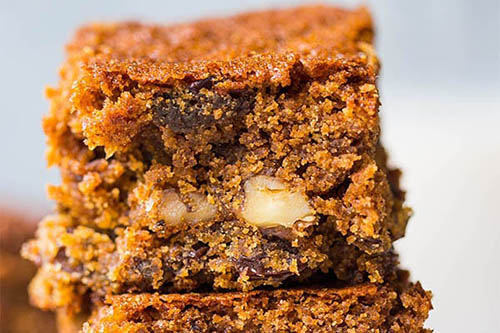 طرز تهیه کیک کشمشی گردویی طرز تهیه کیک کشمشی گردویی