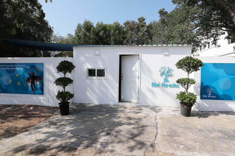 زندگی اولین خاخام یهودی در امارات / تاسیس مهدکودک، کنیسه و مرکز غذای حلال یهودی در دبی زندگی اولین خاخام یهودی در امارات / تاسیس مهدکودک، کنیسه و مرکز غذای حلال یهودی در دبی