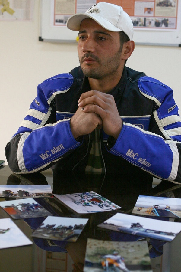 با رکورددار عجیبترین فرود و صعودها در ارتفاعات تهران / فتح توچال با موتورسیکلت در ۱۸ دقیقه با رکورددار عجیبترین فرود و صعودها در ارتفاعات تهران / فتح توچال با موتورسیکلت در ۱۸ دقیقه