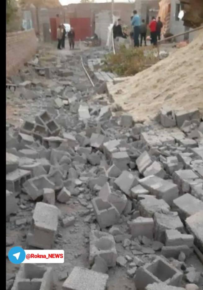 زلزله خوی در آذربایجان غربی را لرزاند/ ۲۷۶ نفر مصدوم شدند / 200 خانه خسارت دید زلزله خوی در آذربایجان غربی را لرزاند/ ۲۷۶ نفر مصدوم شدند / 200 خانه خسارت دید