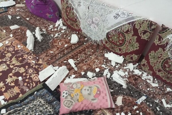 زلزله خوی را در آذربایجان غربی لرزاند/ ۵۲۸ نفر مصدوم شدند /50 خانه فروریخت و 200 خانه خسارت دید (+عکس) زلزله خوی را در آذربایجان غربی لرزاند/ ۵۲۸ نفر مصدوم شدند /50 خانه فروریخت و 200 خانه خسارت دید (+عکس)